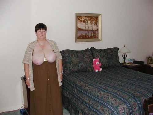 vieille salope grand mere accro anal
